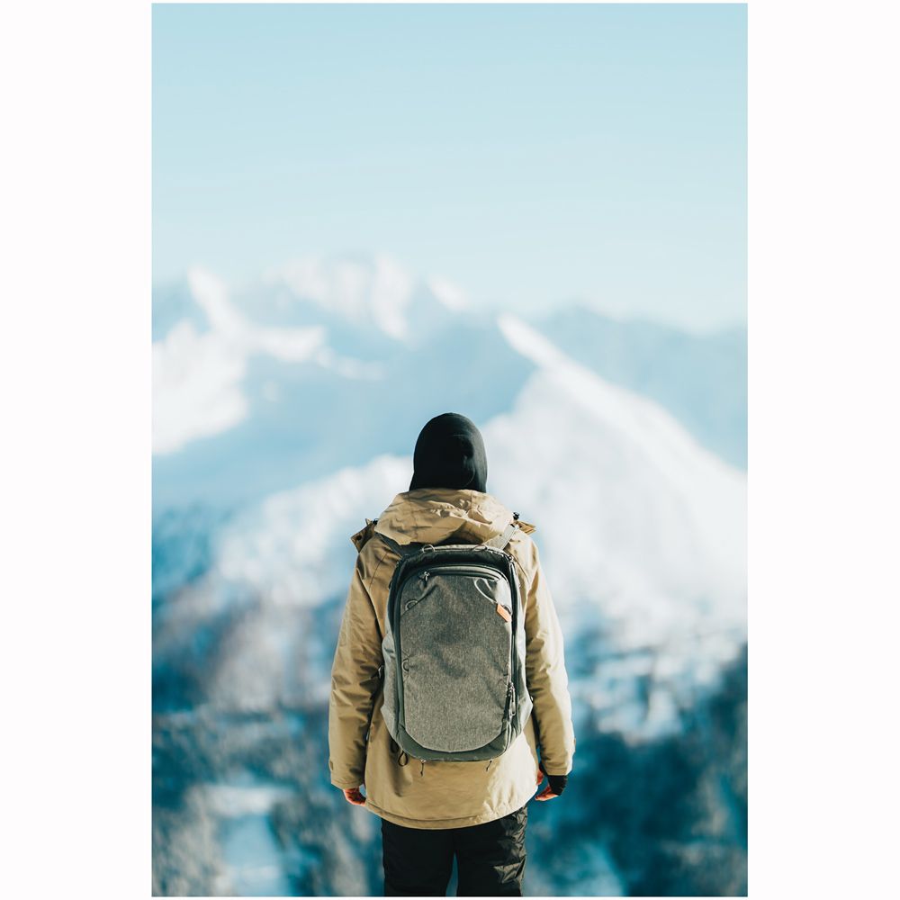 Peak Design Travel Backpack 45L - (Two Colors Available)